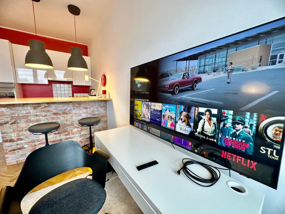 Ferienwohnung Super Beauty Metro Wifi 65'Tv Netflix Hbo Appletv+ Warschau Exterior foto