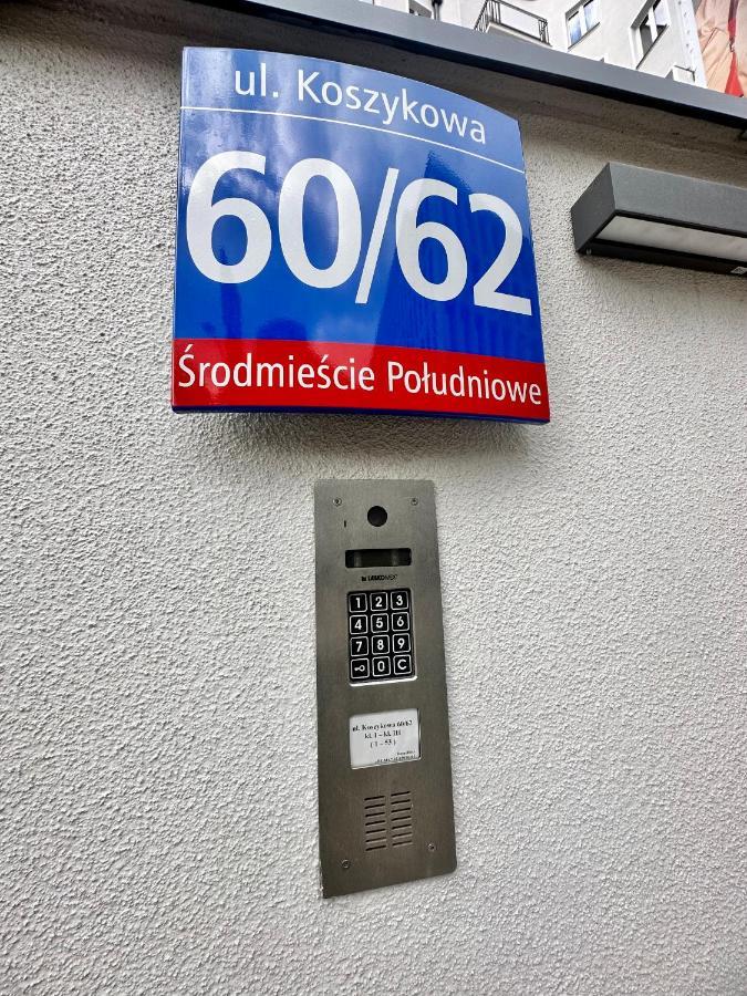 Ferienwohnung Super Beauty Metro Wifi 65'Tv Netflix Hbo Appletv+ Warschau Exterior foto
