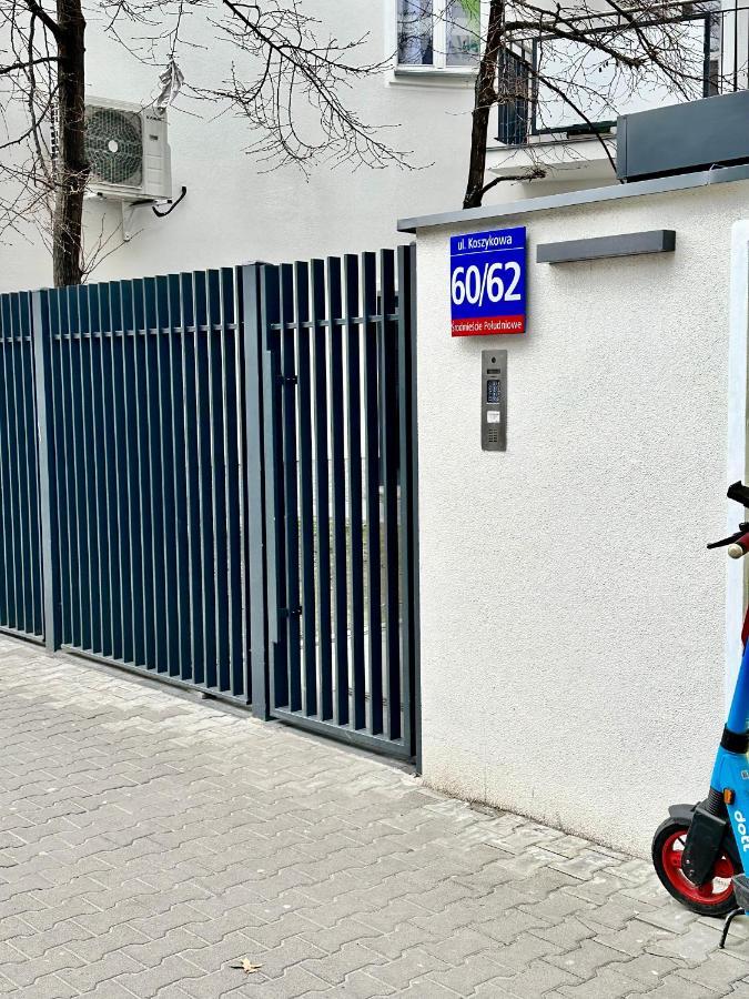 Ferienwohnung Super Beauty Metro Wifi 65'Tv Netflix Hbo Appletv+ Warschau Exterior foto